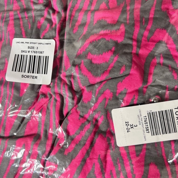 NEW TORRID SUPER SOFT ELASTIC WAIST LOUNGE ROMPER SIZE 00,0X,1X and 3X - Picture 8 of 9